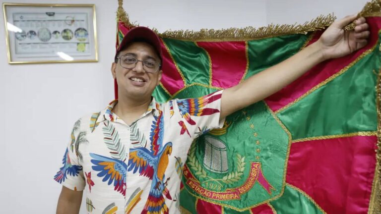 amazonia-negra-sera-protagonista-no-desfile-da-mangueira-em-2026-estado-do-amapa-tem-uma-autodeclaracao-negra-muito-forte-diz-carnavalesco-foto-fernando-frazao-agencia-brasil-tvt-news
