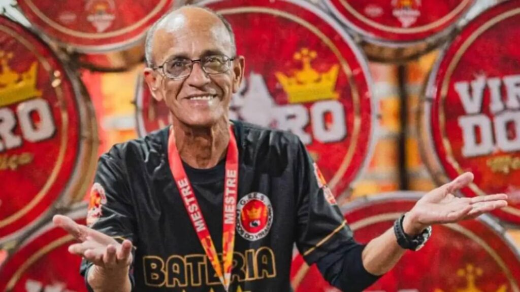 enredo-da-viradouro-mestre-cica-desfilara-no-comando-da-bateria-e-uma-honra-estar-sendo-homenageado-e-estar-ao-mesmo-tempo-sendo-julgado-disse-mestre-cica-foto-renata-xavier-divulgacao-viradouro-tvt-news