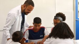 Da Redação 15 professores-aprovam-reivindicacoes-e-1-rodada-de-negociacoes-com-sesi-sera-nesta-terca-temas-como-saude-mental-inclusao-pejotizacao-e-condicoes-de-trabalho-sao-itens-de-deste-ano-foto-jose-paulo-lacerda-cni-tvt-news