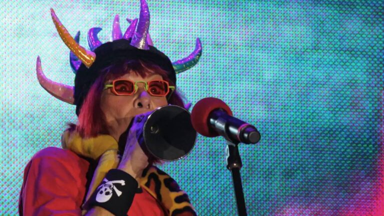 rainha-do-rock-rita-lee-sera-padroeira-da-liberdade-na-mocidade-chega-mais-rita-vem-para-o-templo-do-samba-fazer-um-monte-de-gente-feliz-foto-marco-senche-wikimedia-commons-tvt-news