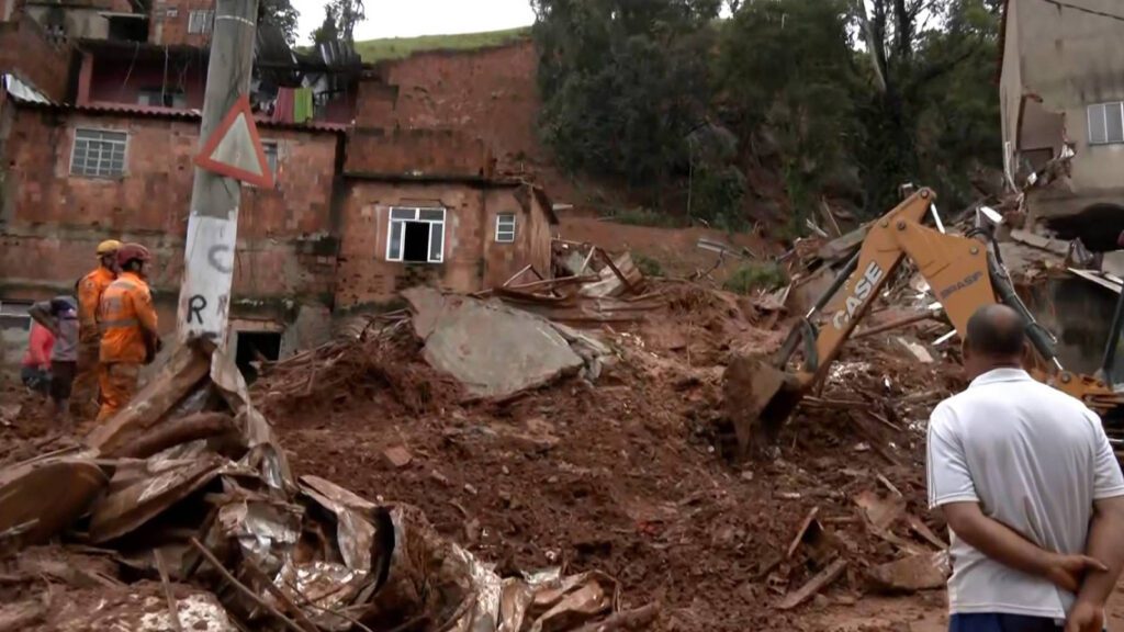 Temporal-em-Minas-Gerais-provoca-mortes-e-deixa-desaparecidos-em-Juiz-de-Fora-e-Uba-reproducao-tv-globo-tvt-news