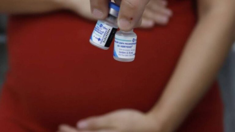 bebes-prematuros-passam-a-contar-com-vacina-contra-bronquiolite-no-sus-sus-ja-oferece-a-vacina-contra-o-vsr-para-gestantes-a-partir-da-28-semana-de-gravidez-protegendo-os-bebes-desde-o-nascimento-foto-jhonatan-cantarelle-agencia-saude-df-tvt-news