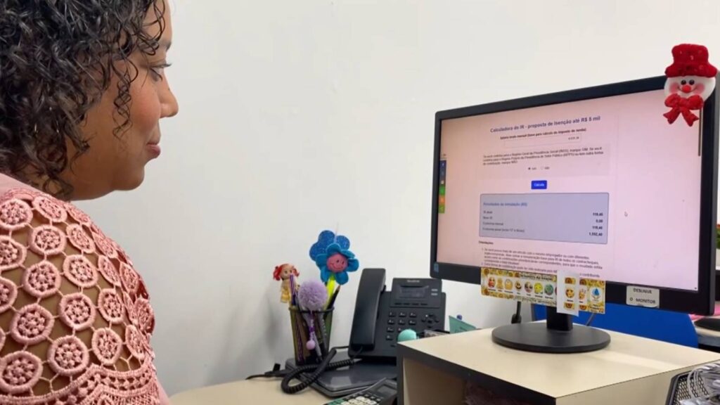 o-que-eu-ganho-com-isso-isencao-do-ir-devolve-folego-ao-trabalhador-e-vira-investimento-na-familia-vou-poder-investir-na-poupanca-do-meu-filho-ressalta-cristina-foto-reproducao-tvt-news