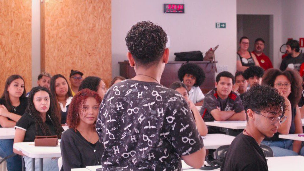 cursinho-popular-elza-soares-abre-inscricoes-para-as-turmas-2026-tvt-news