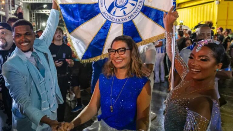 Em entrevista à equipe do jornal TVT News Primeira Edição, o presidente de honra da agremiação, Anderson Pico, afirmou que a primeira-dama Janja já participou de atividades na escola. Foto: Acadêmicos de Niteróiq@cris_lucenafotos