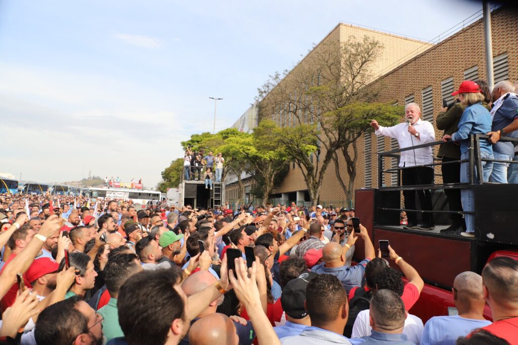 isencao-do-ir-nasceu-no-patio-da-volkswagen-afirma-wellington-damasceno-imposto-de-renda-volks-metalurgicos-abc-isencao-ir-presidente-lula-na-volksvagen-lula-na-volks-promessa-de-campanha-de-lula-feita-no-patio-da-volksvagen-se-torna-realidade-tvt-news