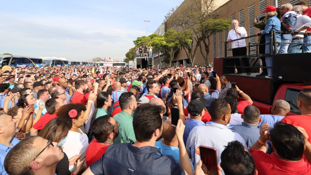 isencao-do-ir-nasceu-no-patio-da-volkswagen-afirma-wellington-damasceno-imposto-de-renda-volks-metalurgicos-abc-isencao-ir-presidente-lula-na-volksvagen-lula-na-volks-promessa-de-campanha-de-lula-feita-no-patio-da-volksvagen-se-torna-realidade-tvt-news