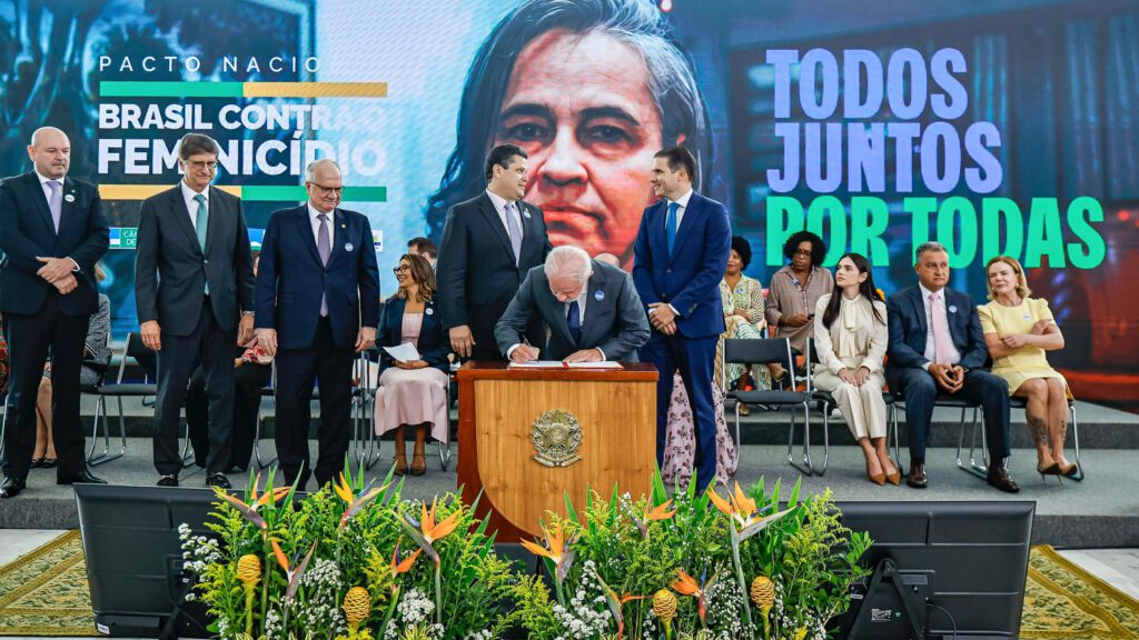 lula-assina-pacto-de-enfrentamento-ao-feminicidio-tvt-news