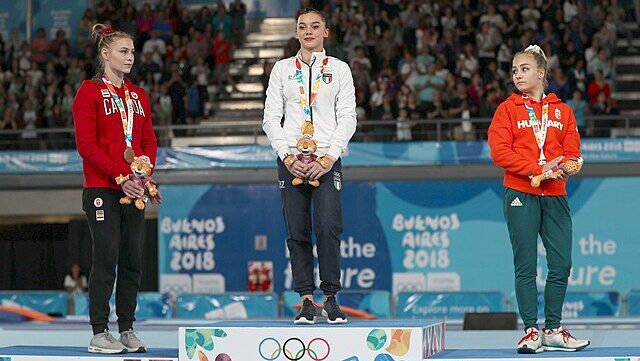 nova-regra-do-coi-proibe-participacao-de-atletas-trans-na-categoria-feminina-a-partir-de-2028-foto-martin-rulsch-wikimedia-commons-tvt-news