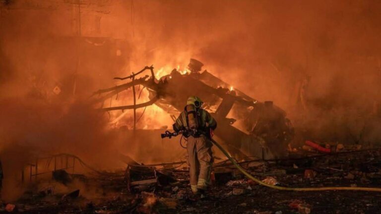 TVTNews 8 ira-sinaliza-levar-guerra-ao-limite-apos-missil-chegar-a-turquia-forcas-iranianas-continuam-reagindo-a-ataques-dos-eua-e-israel-foto-rs-via-fotos-publicas-tvt-news