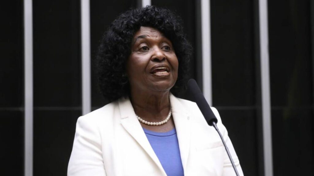 benedita-da-silva-e-a-entrevistada-no-focus-brasil-nesta-quinta-26-entre-os-temas-em-pauta-estao-a-situacao-do-rio-de-janeiro-e-da-gestao-do-ex-governador-claudio-castro-foto-kayo-magalhaes-camara-dos-deputados-tvt-news