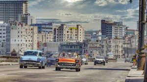 cuba-recebe-apoio-para-minimizar-crise-de-combustiveis-outra-meta-do-plano-e-apoiar-setores-essenciais-com-solucoes-energeticas-alternativas-foto-unsplash-tvt-news