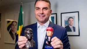 TVTNews 25 apoio-de-trump-a-flavio-aumenta-chances-de-votar-em-lula-trump-parece-mais-atrapalhar-que-ajudar-a-candidatura-da-oposicao-diz-diretor-da-quaest-foto-reproducao-redes-sociais-tvt-news