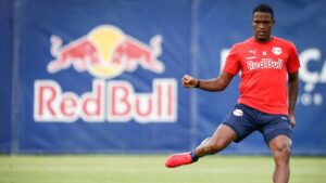 Gustavo-Marques-e-suspenso-por-fala-machista-contra-arbitra-ari-ferreira-red-bull-bragantino-tvt-news