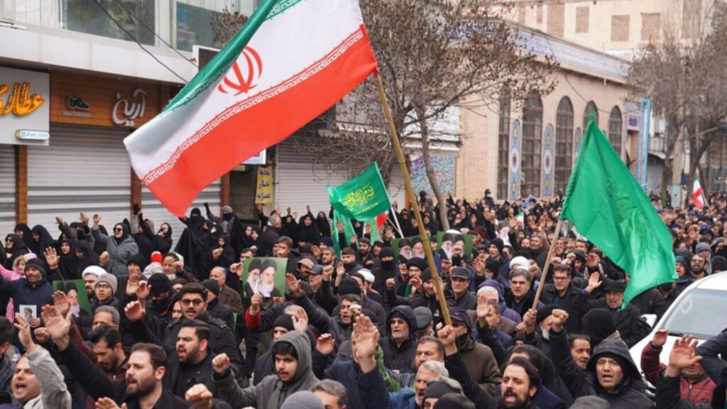 chefe-de-seguranca-do-ira-diz-que-nao-havera-negociacao-com-trump-trump-traiu-o-america-primeiro-e-adotou-o-israel-primeiro-disse-larijani-foto-rs-via-fotos-publicas-tvt-news