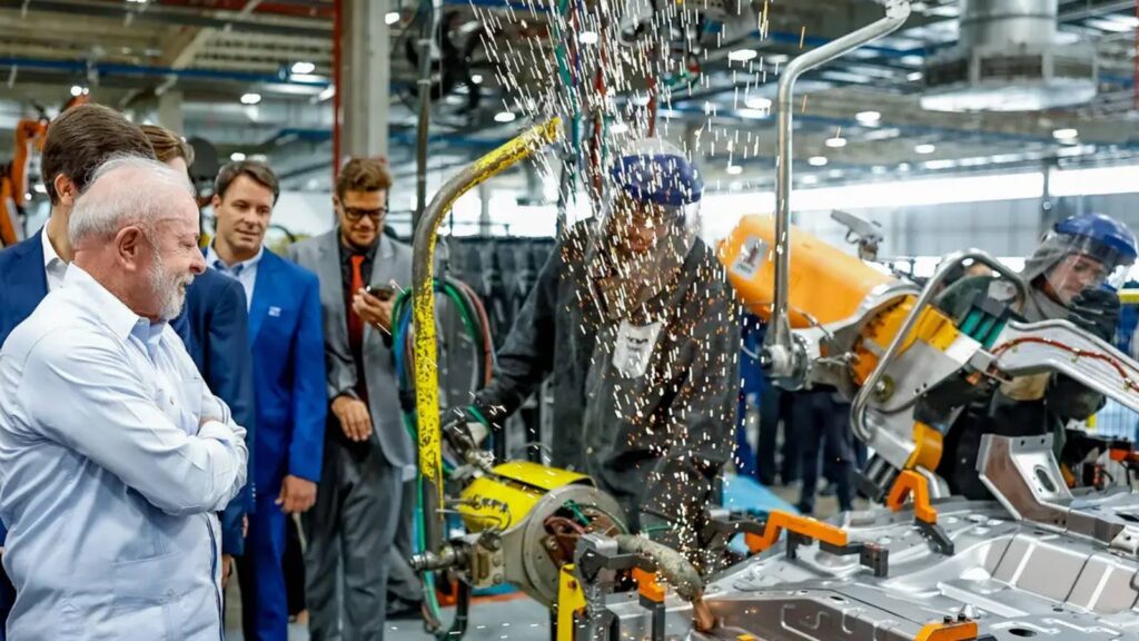 lula-diz-que-aumento-do-preco-dos-combustiveis-e-injustificavel-nao-e-possivel-que-facam-guerra-a-15-mil-km-do-brasil-e-sobre-para-nos-aqui-foto-ricardo-stuckert-pr-tvt-news