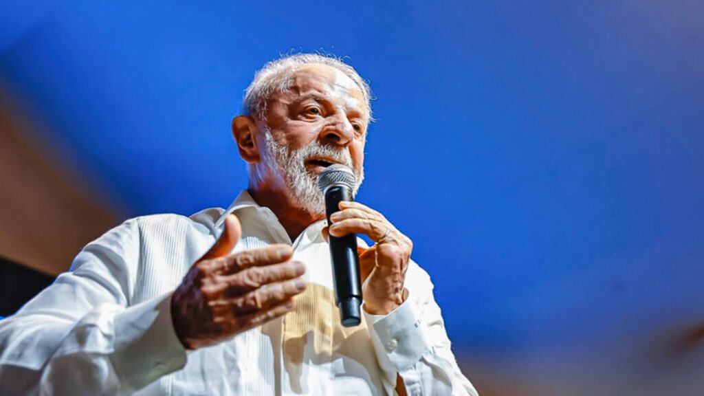 parana-pesquisas-lula-e-flavio-bolsonaro-empadam-no-1o-e-2o-turnos-intencao-de-votos-de-lula-supera-indice-sobre-reeleicao-foto-ricardo-stuckert-pr-tvt-news