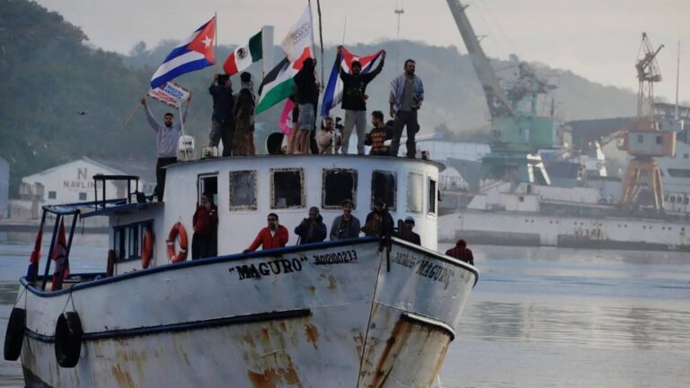 flotilha-leva-ajuda-a-cuba-e-expoe-impacto-do-bloqueio-dos-eua-comboio-nossa-america-preve-envio-de-ate-50-toneladas-de-ajuda-a-ilha-por-via-maritima-e-aerea-foto-reproducao-diazcanelb-tvt-news