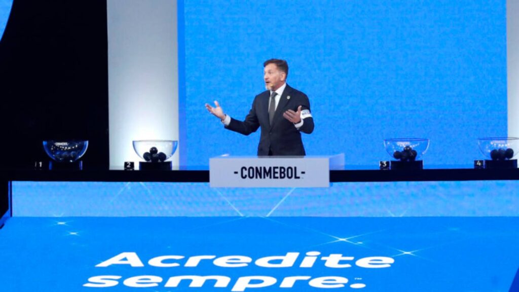copa-sul-americana-2026-tem-grupos-definidos-primeiros-colocados-de-cada-chave-avancando-diretamente-ao-mata-mata-foto-divulgacao-conmebol-tvt-news