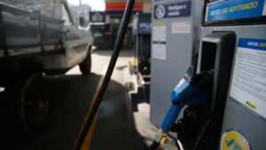 petrobras-reajusta-preco-do-diesel-em-r-0-38-por-litros-juntas-medidas-anunciadas-pelo-governo-representam-alivio-de-r-0-64-por-litros-foto-fernando-frazao-agencia-brasil-tvt-news