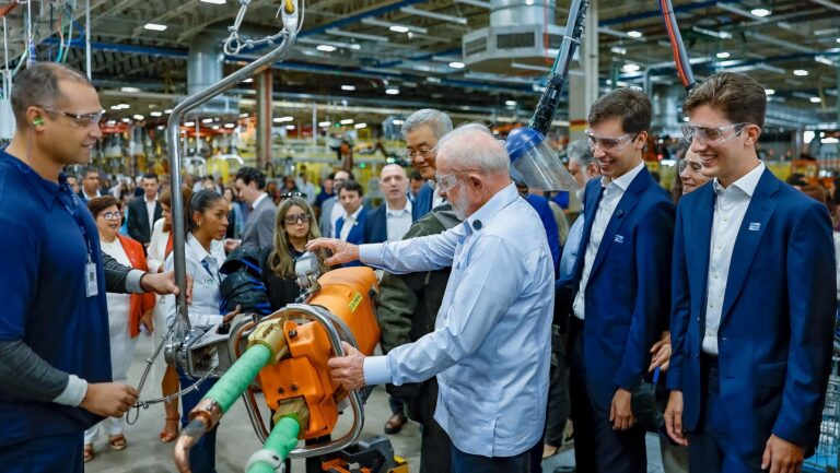 lula-zera-impostos-de-importacao-para-beneficiar-industria-servicos-e-trabalhadores-tvt-news