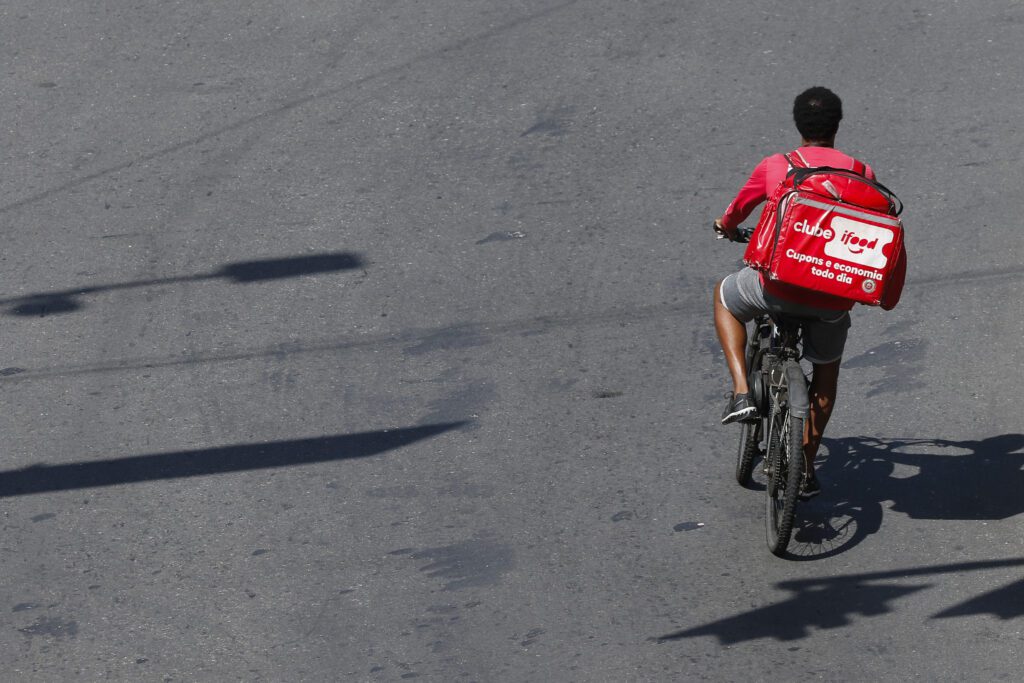 Desemprego chega a 5,8%, mas atinge menor nível histórico 1 a-taxa-de-informalidade-ficou-em-37-5-da-populacao-ocupada-com-queda-de-0-2-ponto-percentual-em-relacao-a-foto-fernando-frazao-agencia-brasil-tvt-news