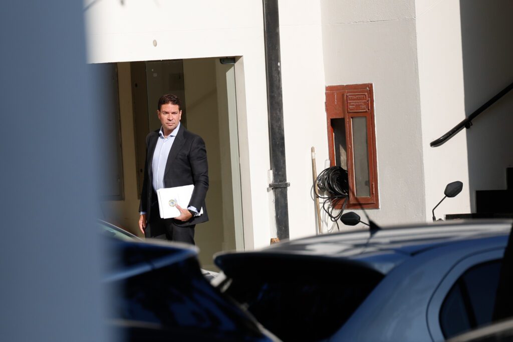 alexandre-ramagem-em-depoimento-a-policia-federal-investigado-pelo-uso-ilegal-de-sistemas-para-espionar-autoridades-e-desafetos-politicos-no-governo-jair-bolsonaro-foto-fernando-frazao-agencia-brasil-tvt-news