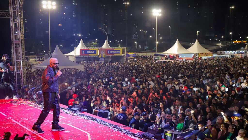 1º-de-maio-no-abc-tera-filho-do-piseiro-gloria-groove-e-mc-ig-show-de-belo-no-ato-do-1º-de-maio-no-abc-em-2025-foto-adonis-guerra-sindicato-dos-metalurgicos-tvt-news