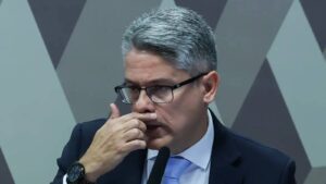 gilmar-pede-que-pgr-investigue-alessandro-vieira-por-abuso-de-poder-o-claro-desvio-de-finalidade-enveredado-pelo-relator-da-cpi-do-crime-organizado-nao-encontrou-guari-da-sequer-entre-os-seus-pares-disparou-gilmar-foto-lula-marques-agencia-brasil-tvt-news