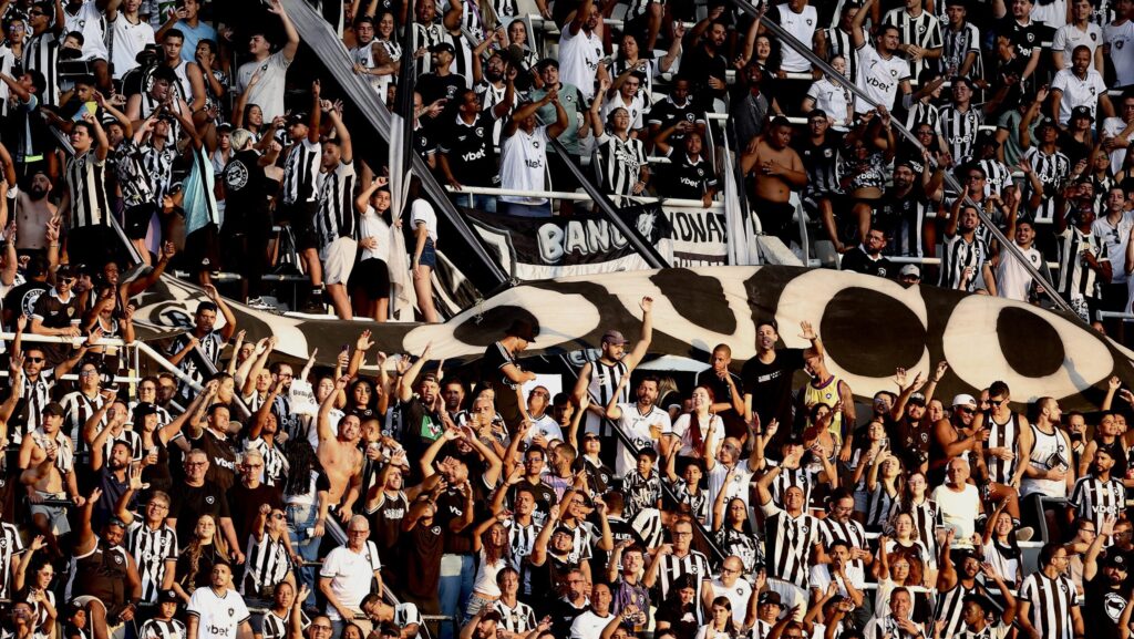 torcida-do-botafogo-foto-vitor-silva-bfr-saf-botafogo-entra-com-pedido-de-recuperacao-judicial-tvt-news
