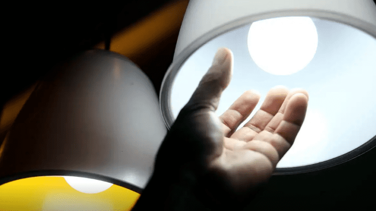 criterios-para-gratuidade-na-conta-de-luz-sao-claros-mas-gestoes-municipais-tem-dificuldade-de-colocar-em-pratica-foto-marcelo-camargo-agencia-brasil-tvt-news