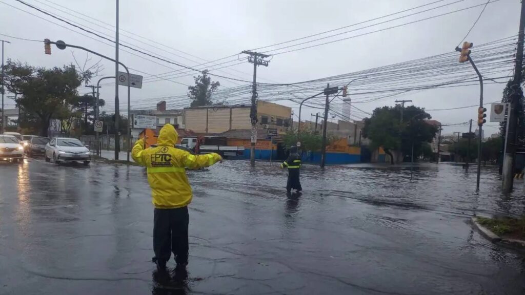 el-nino-deve-afetar-o-clima-a-partir-de-maio-no-brasil-fenomeno-amplia-chuvas-no-sul-e-seca-no-norte-e-nordeste-foto-prefeitura-poa-divulgacao-tvt-news
