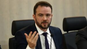 Da Redação 14 nova-versao-do-desenrola-sera-lancada-apos-viagem-de-lula-ainda-estamos-terminando-de-desenhar-o-programa-disse-durigan-foto-antonio-cruz-agencia-brasil-tvt-news