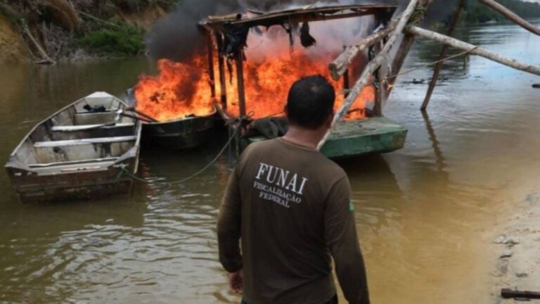 operacao-na-terra-yanomami-supera-10-mil-acoes-contra-garimpo-ilegal-forcas-federais-apreenderam-154-armas-em-na-ti-yanomami-foto-bruno-mancinelle-casa-de-governo-tvt-news