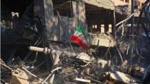 cessar-fogo-fragil-sugere-que-eua-preparam-novo-ataque-contra-ira-israel-torpedeou-todos-os-cessar-fogo-ate-o-momento-na-regiao-aponta-ali-ramos-foto-rs-via-fotos-publicas-tvt-news