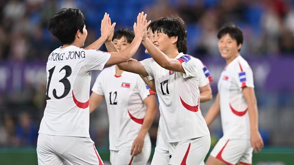 copa-do-mundo-feminina-quais-paises-estao-classificados-para-2027-coreia-do-norte-comemora-um-gol-contra-o-taipe-chines-na-copa-da-asia-feminina-selecao-jogara-a-copa-do-mundo-feminina-de-2027-foto-fifa-divulgacao-tvt-news