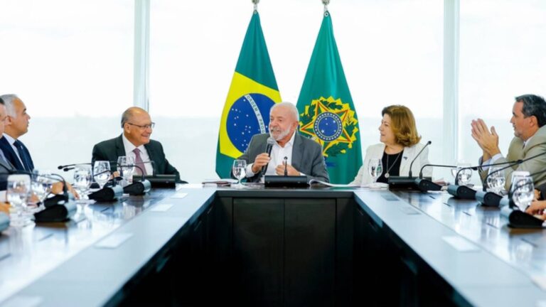 vamos-contratar-3-milhoes-de-casas-ate-o-fim-do-ano-diz-lula-fazer-casa-para-nos-e-uma-obrigacao-disse-o-presidente-foto-ricardo-stuckert-pr-tvt-news