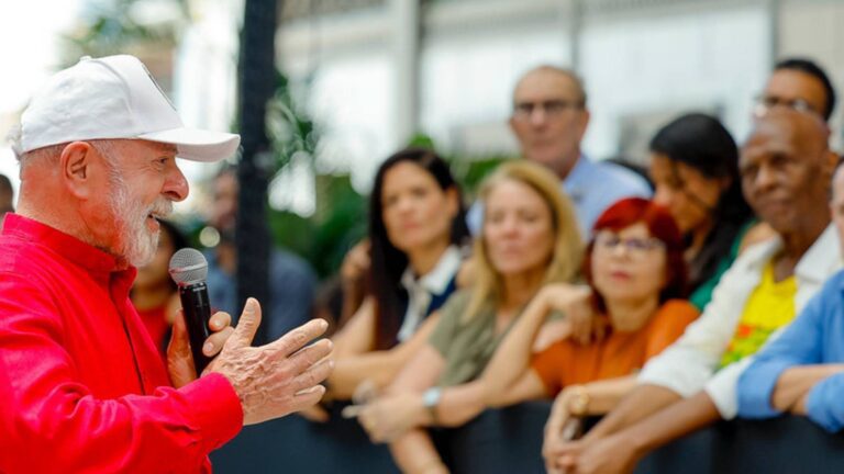 Lula rebate críticas de Trump e diz que Pix “é do Brasil” "Pix é do Brasil e não será modificado”, ressaltou Lula. Foto: Ricardo Stuckert/PR tvt news