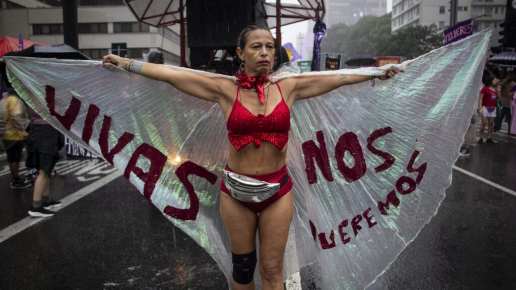 lei-maria-da-penha-e-reforcada-para-ampliar-protecao-as-mulheres-marcha-das-mulheres-na-avenida-paulista-no-dia-mundial-das-mulheres-de-2026-a-partir-desta-terca-a-lei-maria-da-penha-amplia-a-protecao-as-vitimas-de-violencia-foto-emanuela-godoy-tvt-news