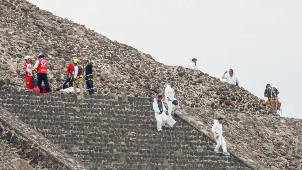 brasileiras-feridas-a-tiros-nas-piramides-do-mexico-estao-bem-tiroteio-comecou-pouco-depois-das-11-horas-da-manha-na-piramide-da-lua-foto-luis-corte-tvt-news