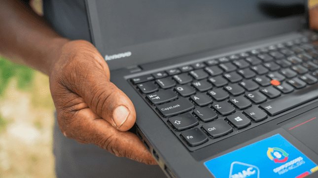 programa-computadores-para-inclusao-entregou-mais-de-70-mil-aparelhos-em-escolas-publicas-programa-computadores-para-inclusao-ja-destinou-847-equipamentos-a-instituicoes-que-atendem-pessoas-com-transtorno-do-espectro-autista-tea-foto-shizuo-alves-mcom-tvt-news