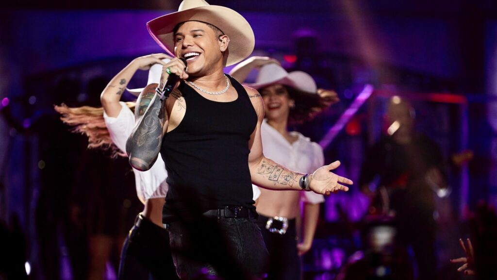 tierry-e-sofia-brasil-unem-brega-chique-e-pop-popular-em-show-no-teatro-baccarelli-tierry-e-sofia-brasil-se-apresentam-em-show-nesse-21-de-abril-foto-divulgacao-tvt-news