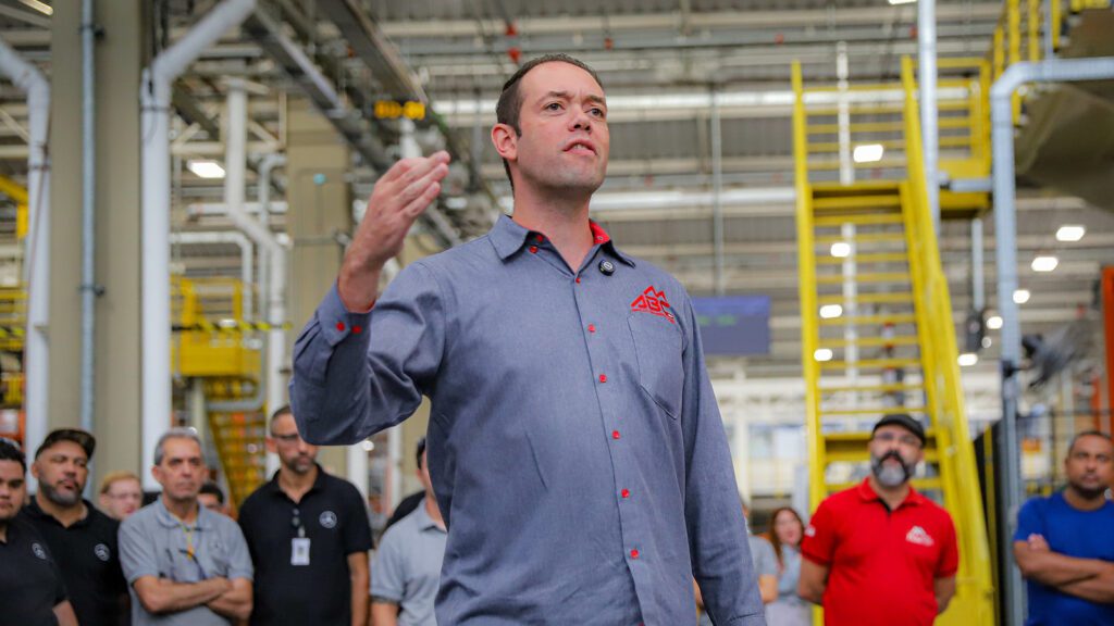 Wellington-Damasceno-e-eleito-o-15o-presidente-dos-Metalurgicos-do-ABC-adonis-guerra-smabc-tvt-news