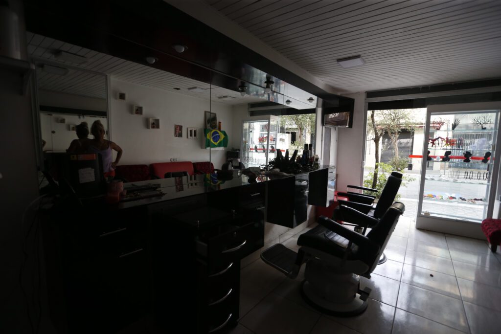 na-capital-paulista-em-diversas-ocasioes-comercios-e-residencias-atendidas-pela-enel-ficaram-sem-luz-foto-paulo-pinto-agencia-brasil-tvt-news