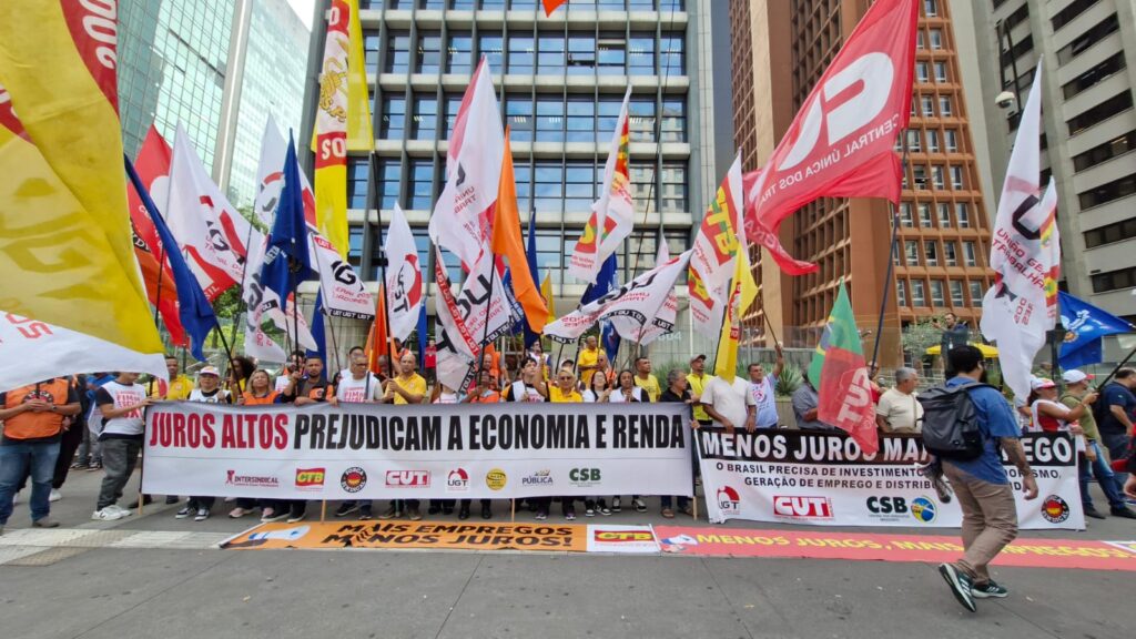 na-av-paulista-centrais-fazem-ato-contra-juros-altos-tvt-news
