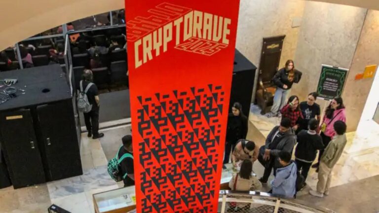 cryptorave-2026-tem-debates-sobre-privacidade-seguranca-digital-e-crise-climatica-programacao-inclui-oficinas-palestras-rodas-de-conversa-e-intervencoes-artisticas-foto-cadu-pinotti-agencia-brasil-tvt-news