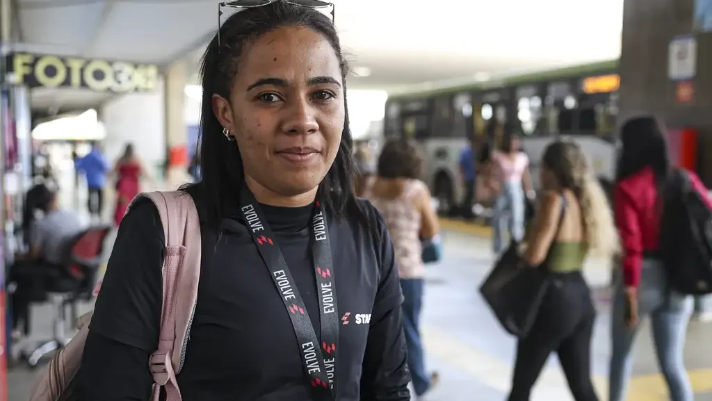 mulheres-ganham-21,3%-a-menos-que-homens-no-setor-privado,-aponta-relatorio-tvt-news-fim-da-escala-6x1