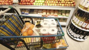 consumo-em-supermercados-cresce-1-92-no-1o-trimestre-no-mes-de-marco-o-consumo-foi-6-21-maior-que-em-fevereiro-foto-valter-campanato-agencia-brasil-tvt-news