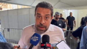 Boulos: “Estamos trabalhando para ser o último 1º de maio com 6×1”