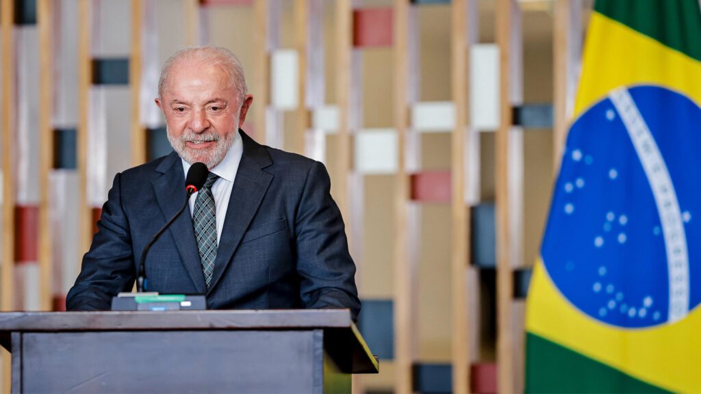 Com-Lula-PIB-cresce-e-Brasil-volta-a-ser-a-10a-maior-economia-do-mundo-ricardo-stuckert-pr-tvt-news